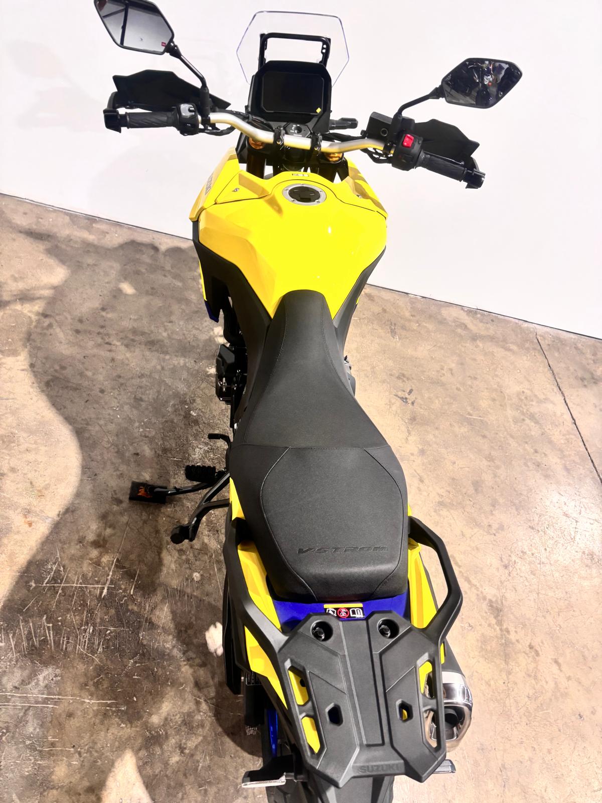SUZUKI V-STROM 800