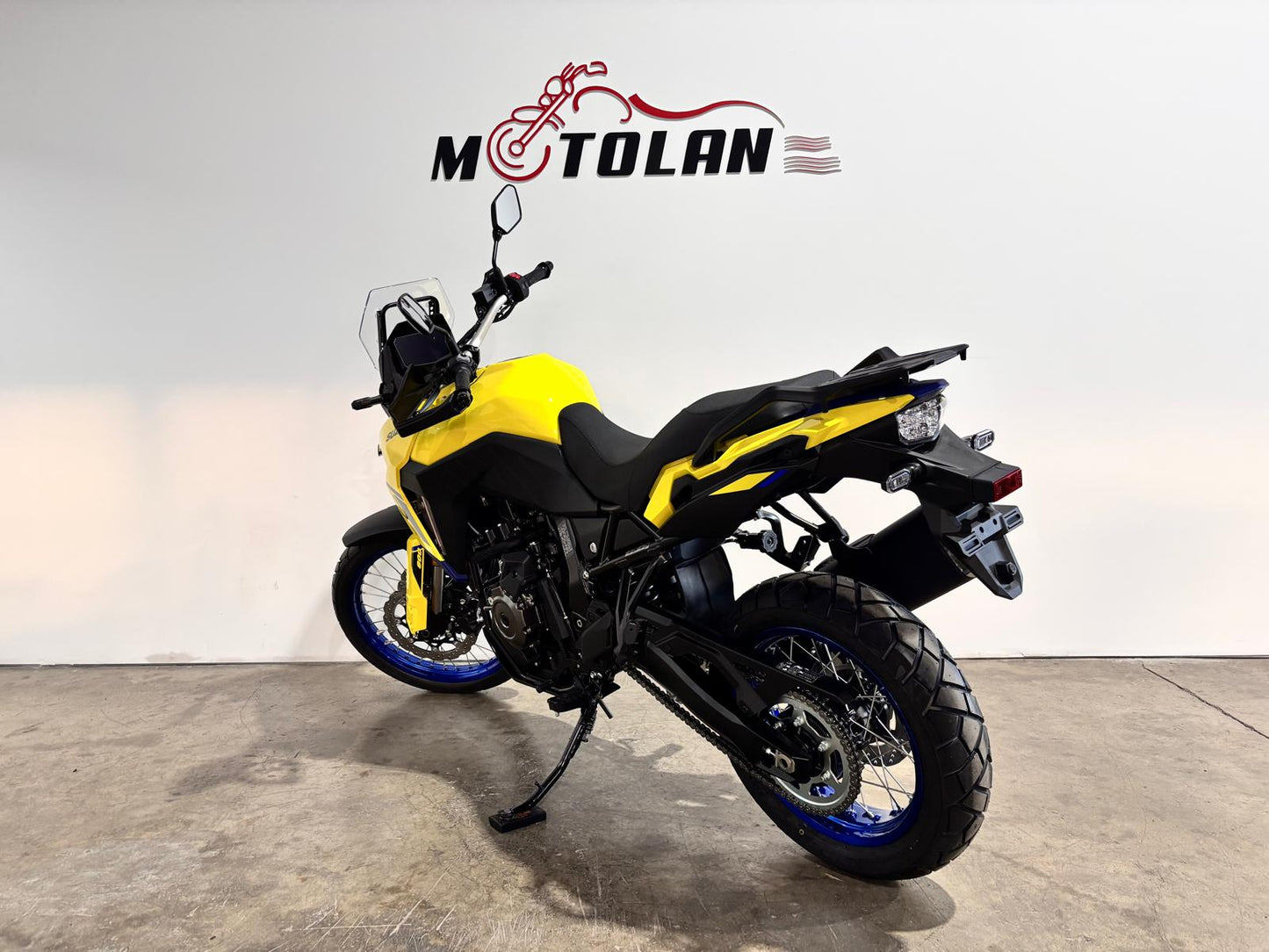 SUZUKI V-STROM 800