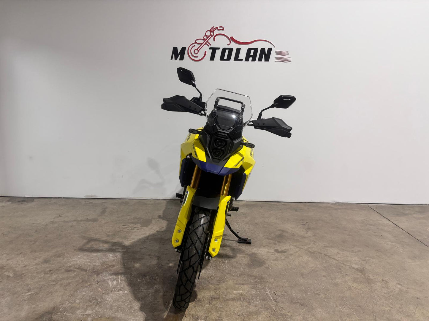 SUZUKI V-STROM 800