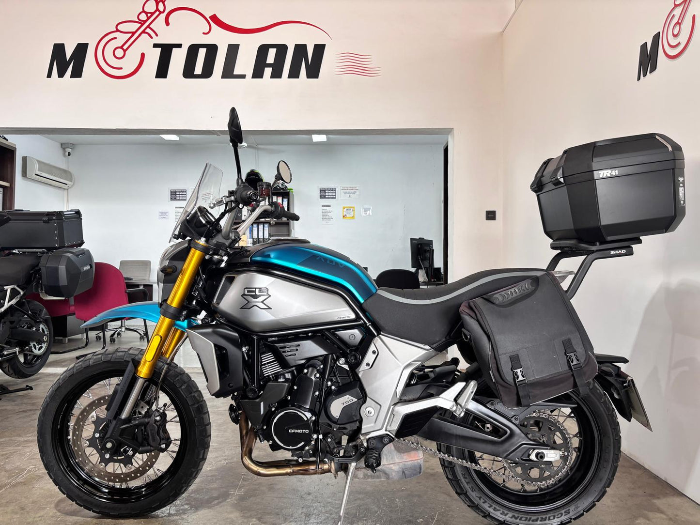 CFMOTO 700CL-X ADV