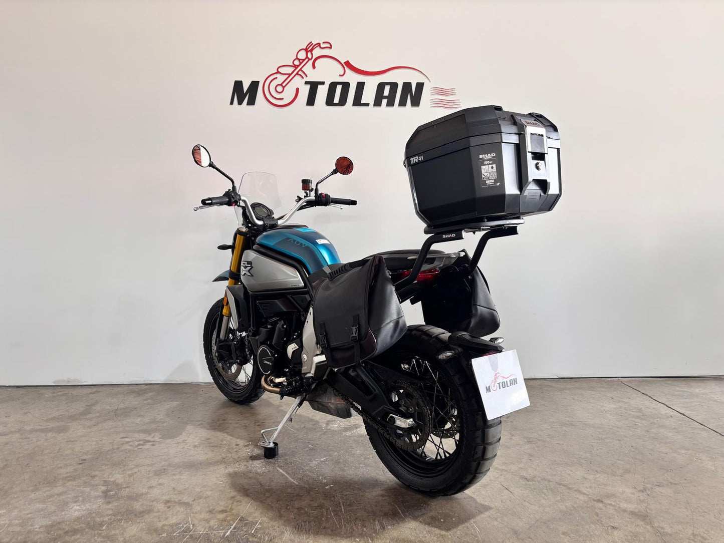 CFMOTO 700CL-X ADV