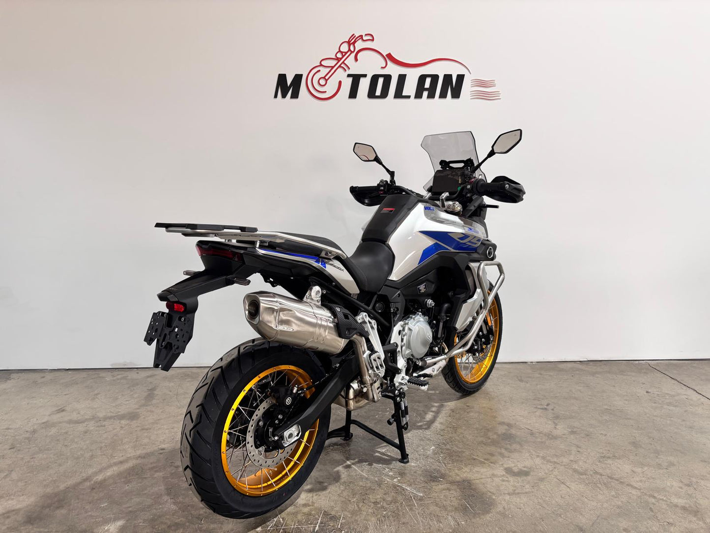 VOGE 900DSX