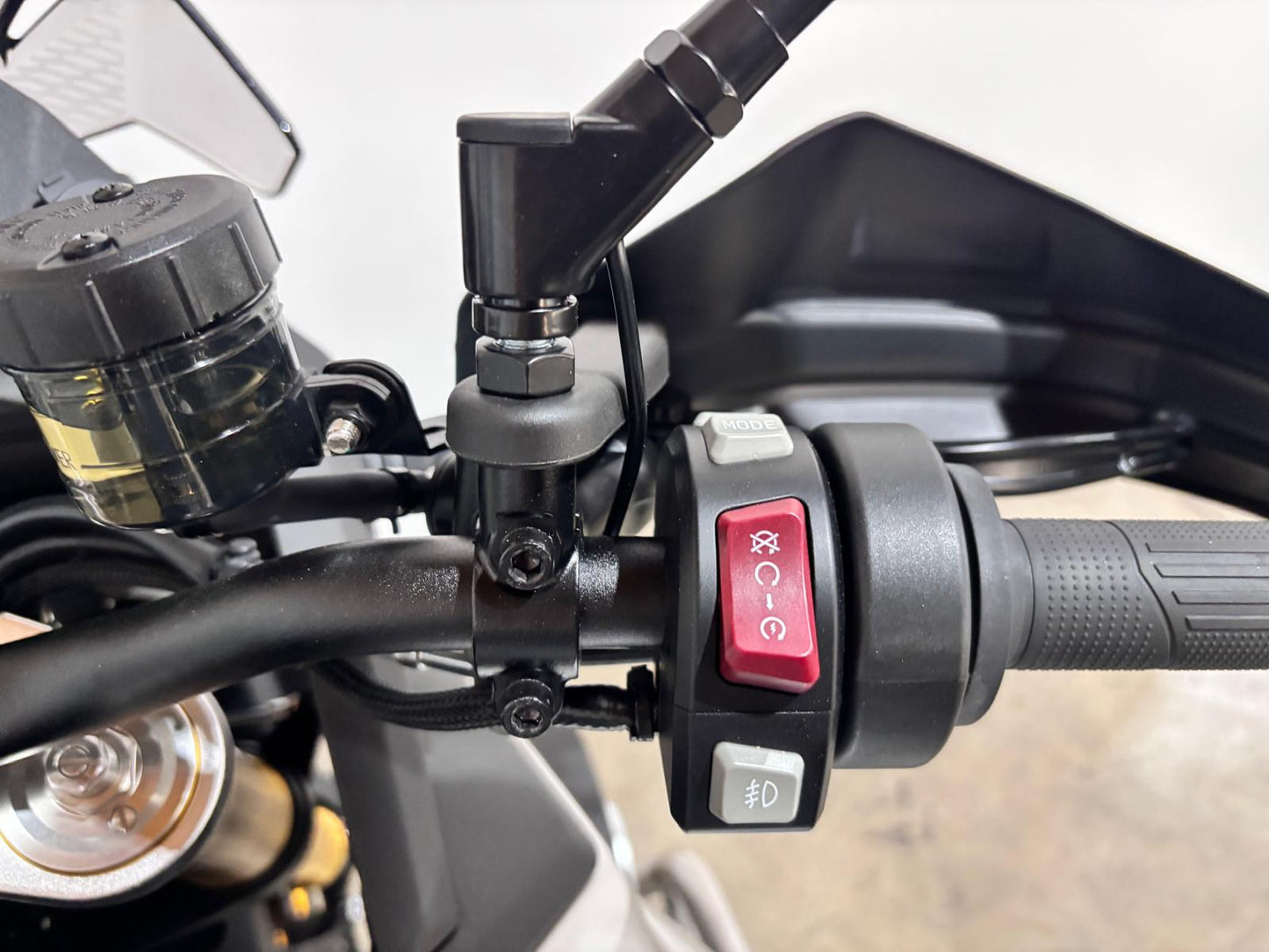 VOGE 900DSX