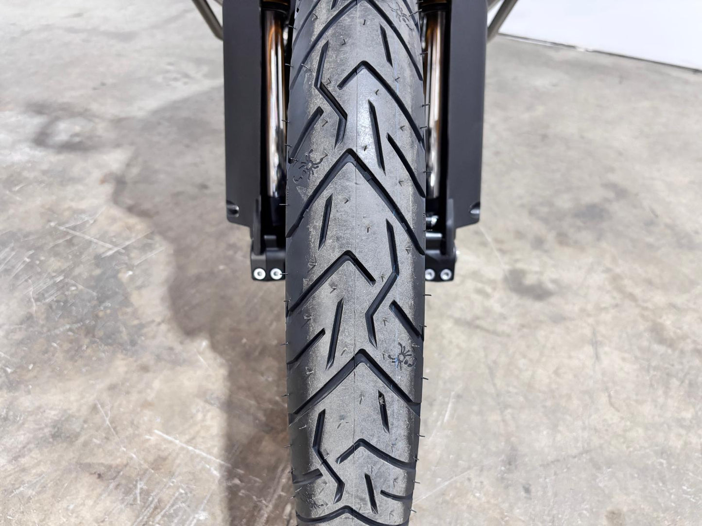 VOGE 900DSX