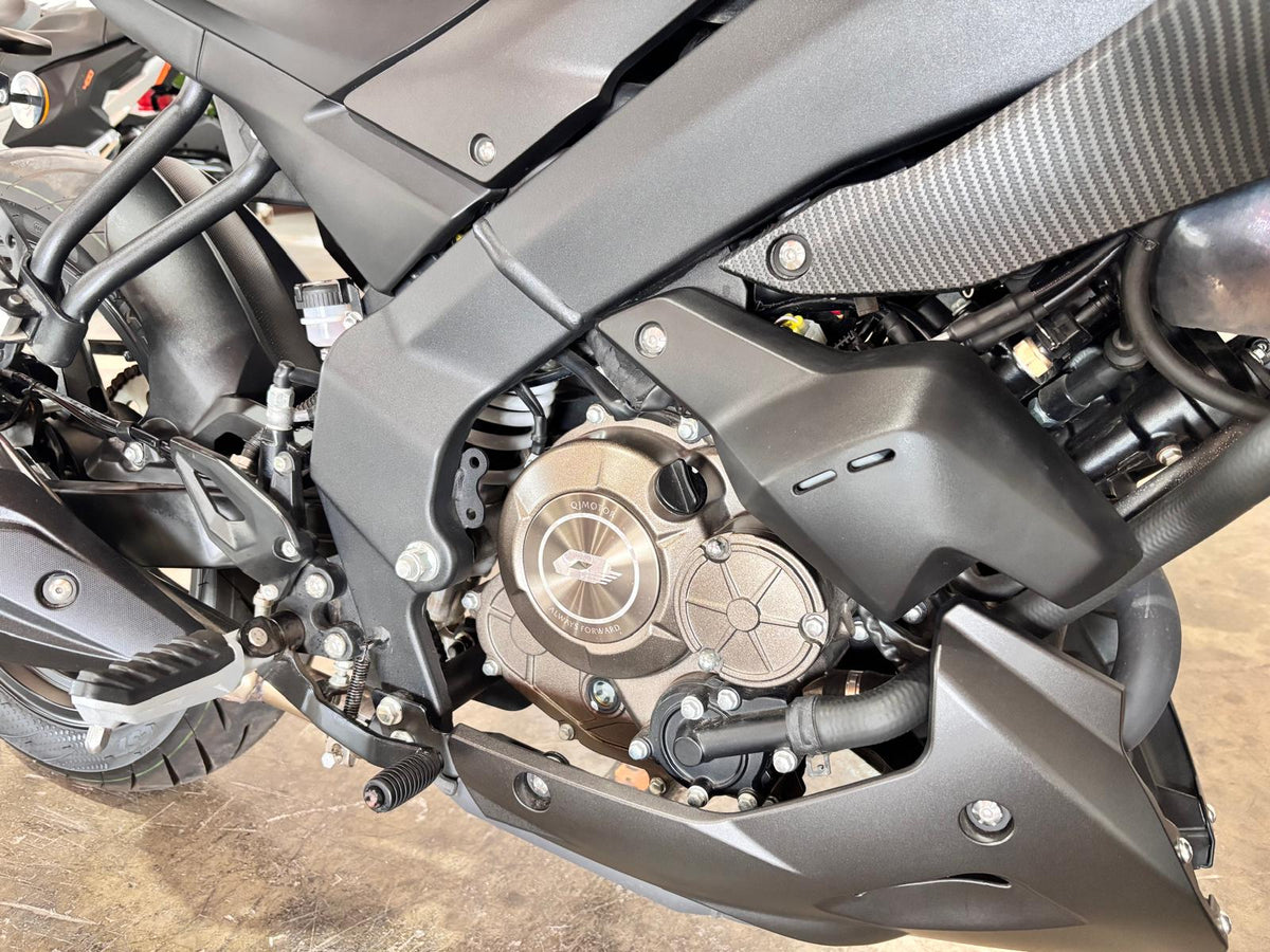 QJ MOTOR SRK 125 S