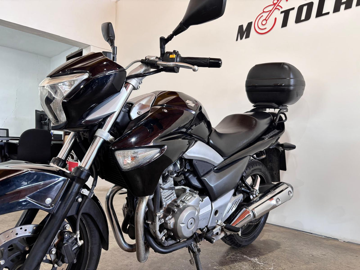SUZUKI INAZUMA 250CC