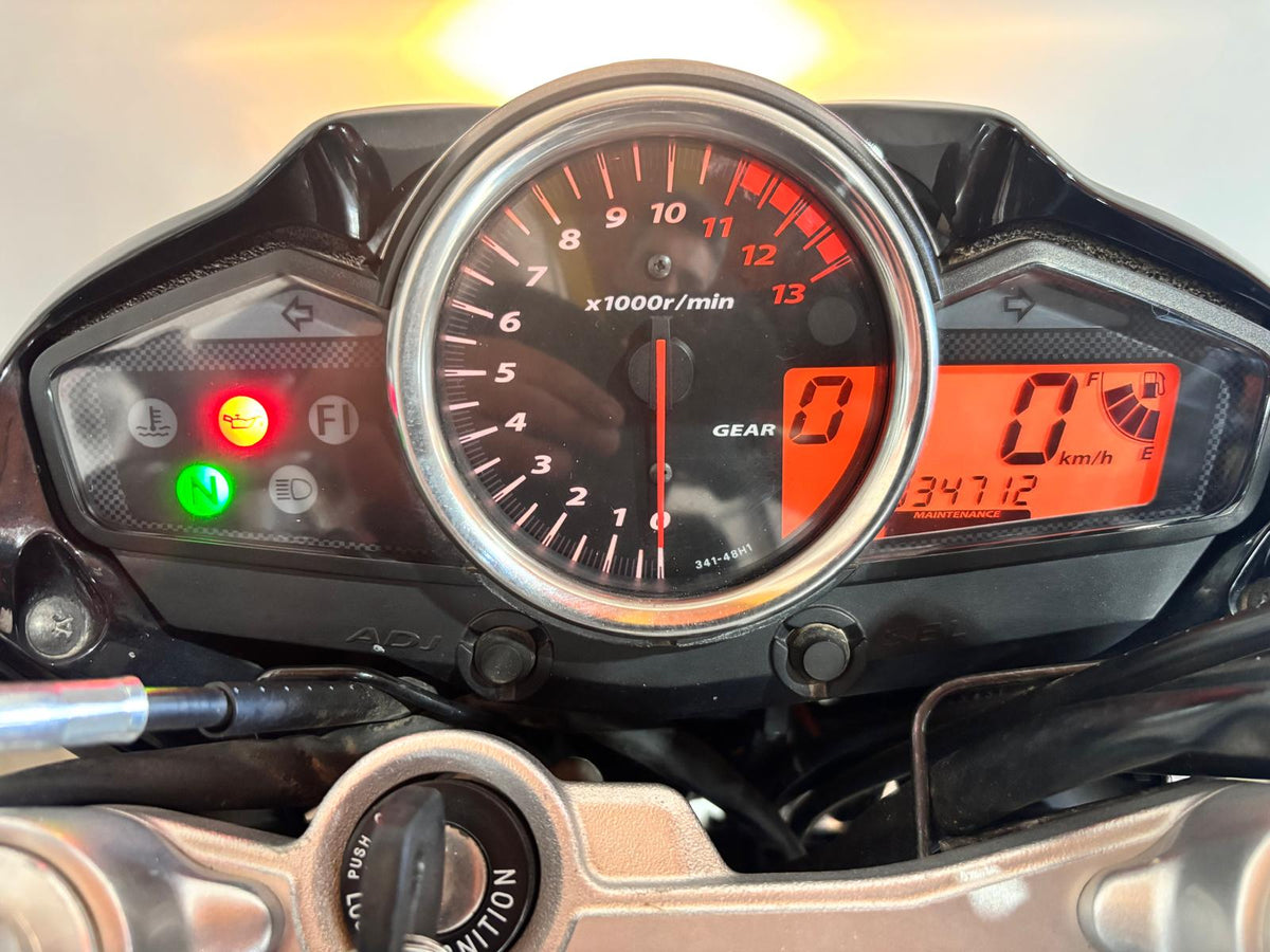 SUZUKI INAZUMA 250CC