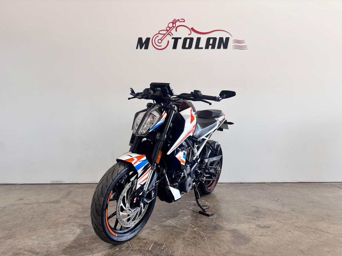 KTM 390 DKE