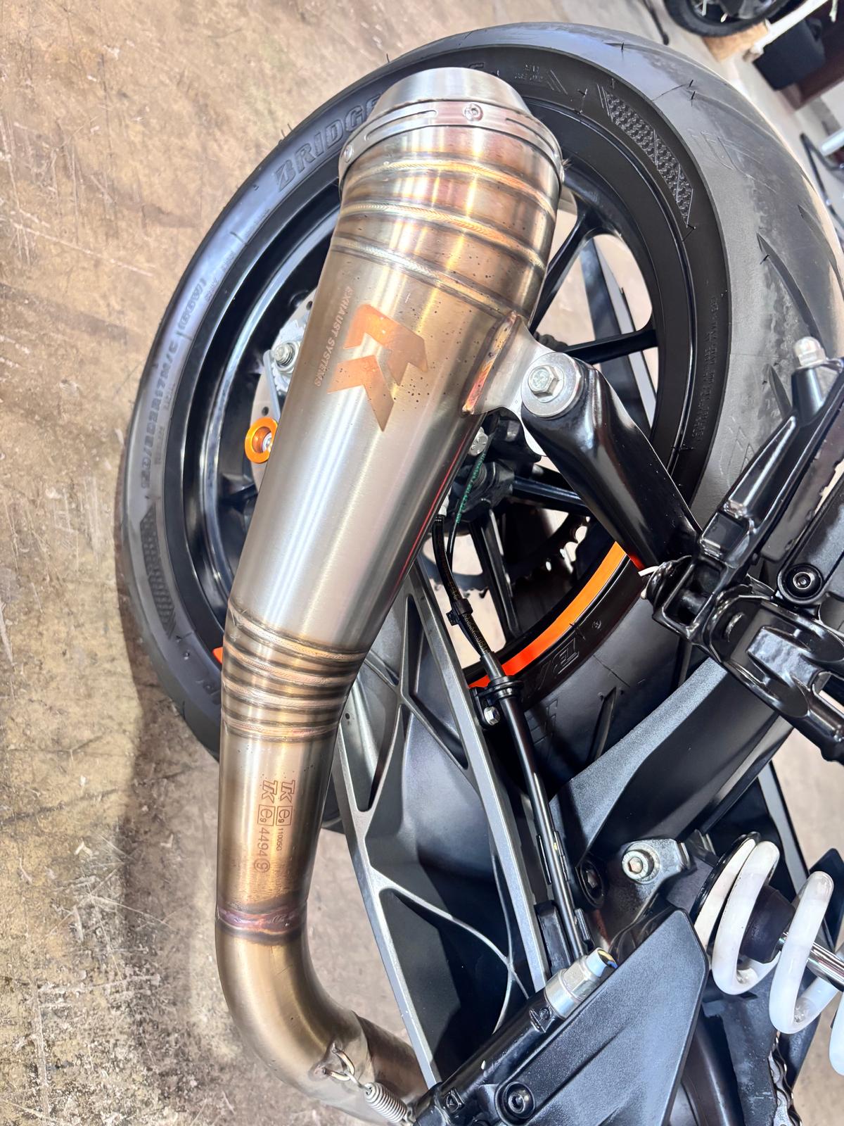 KTM 390 DKE