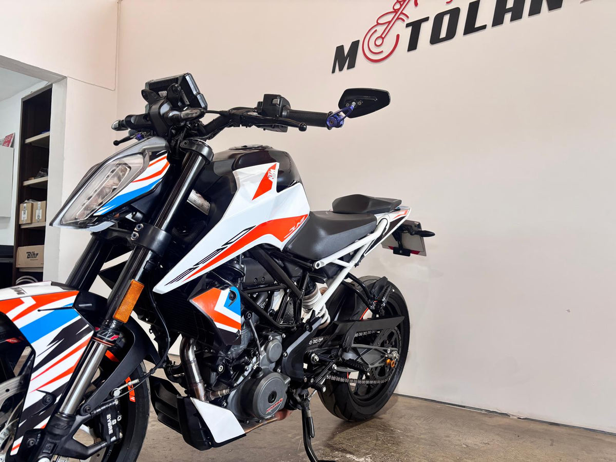 KTM 390 DKE