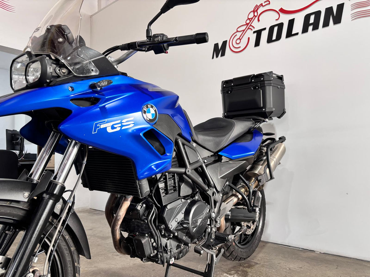 BMW F700GS