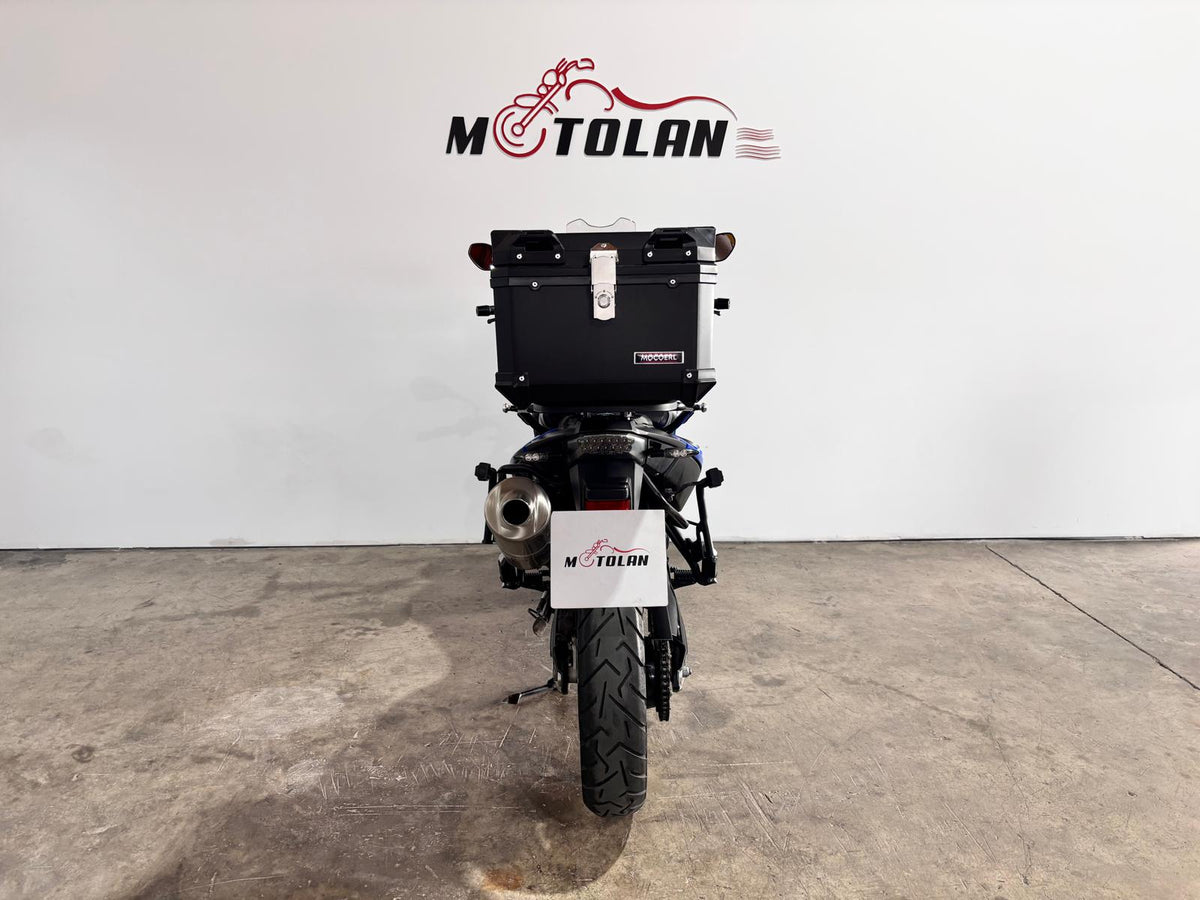 BMW F700GS