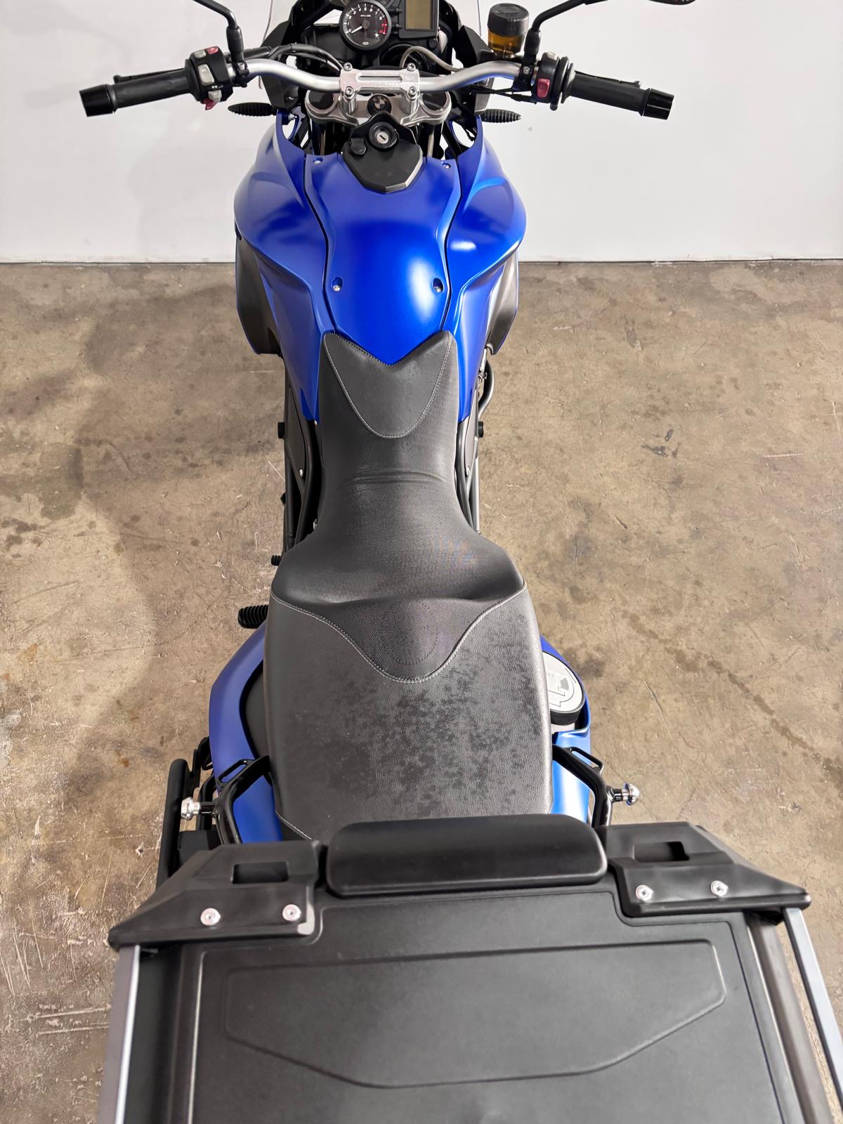 BMW F700GS