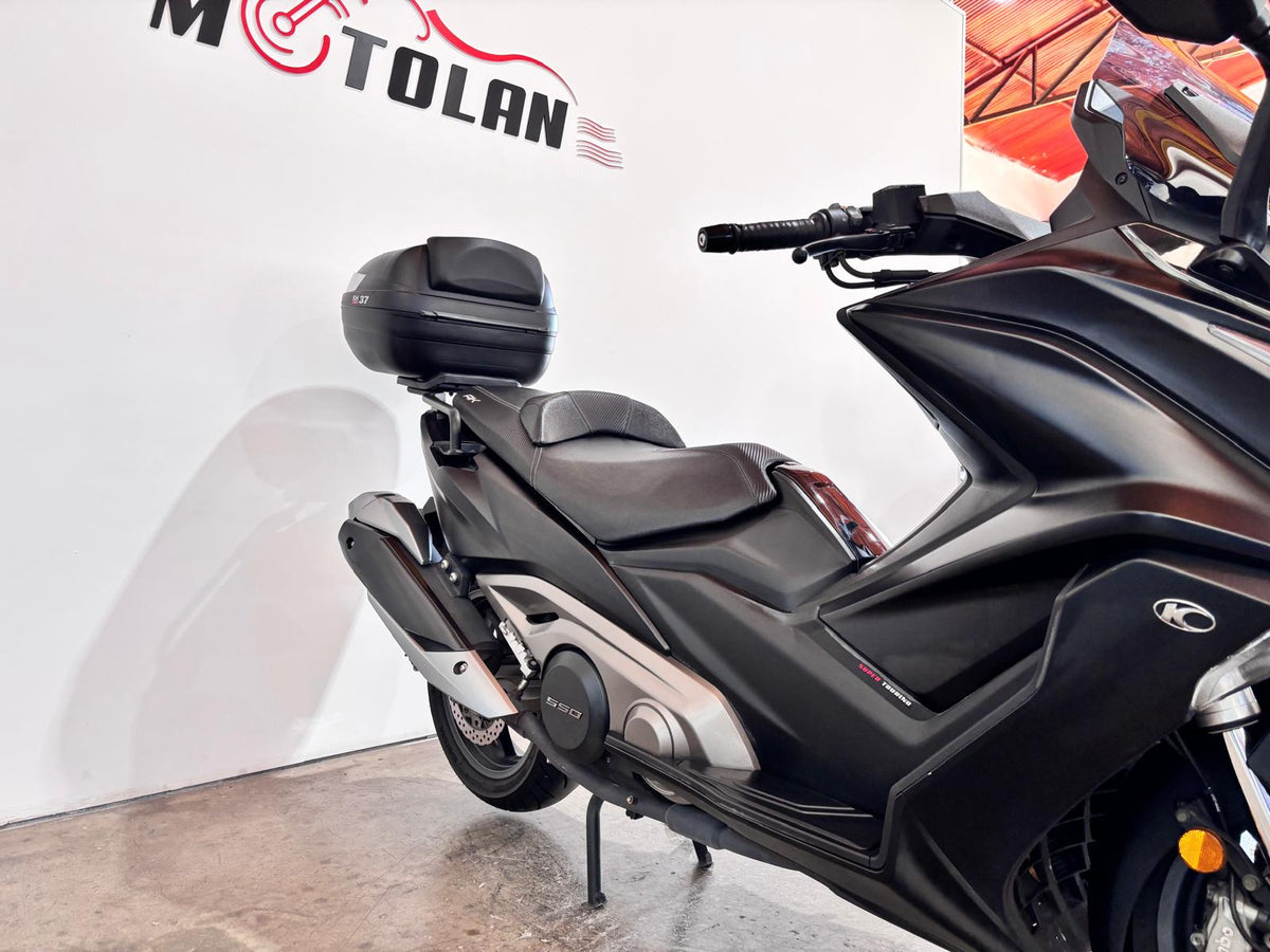 KYMCO AK 550