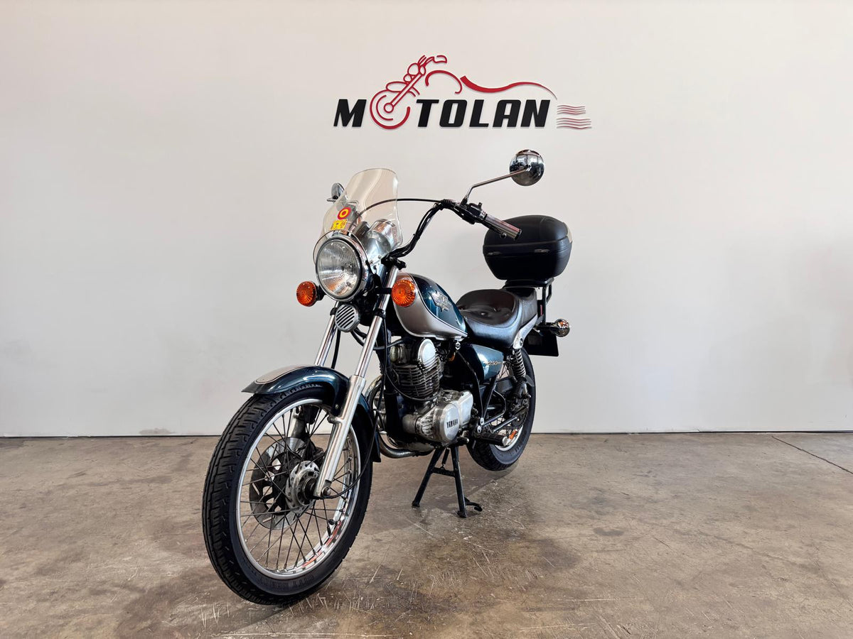 YAMAHA SR 250