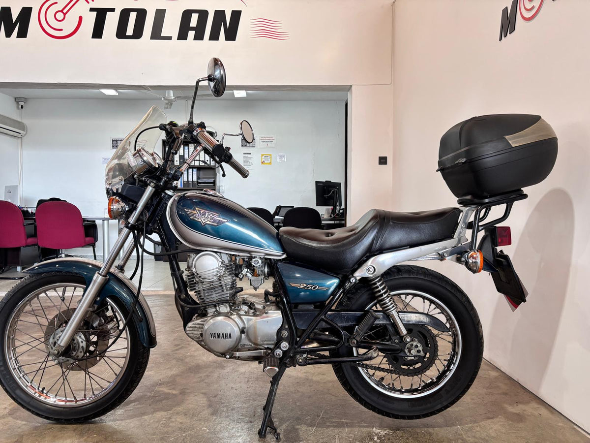 YAMAHA SR 250