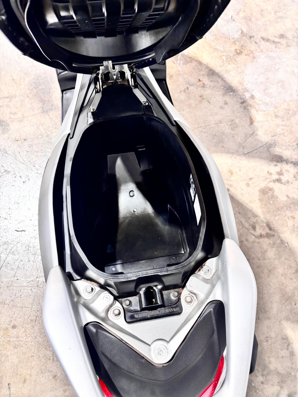 YAMAHA NMAX 125