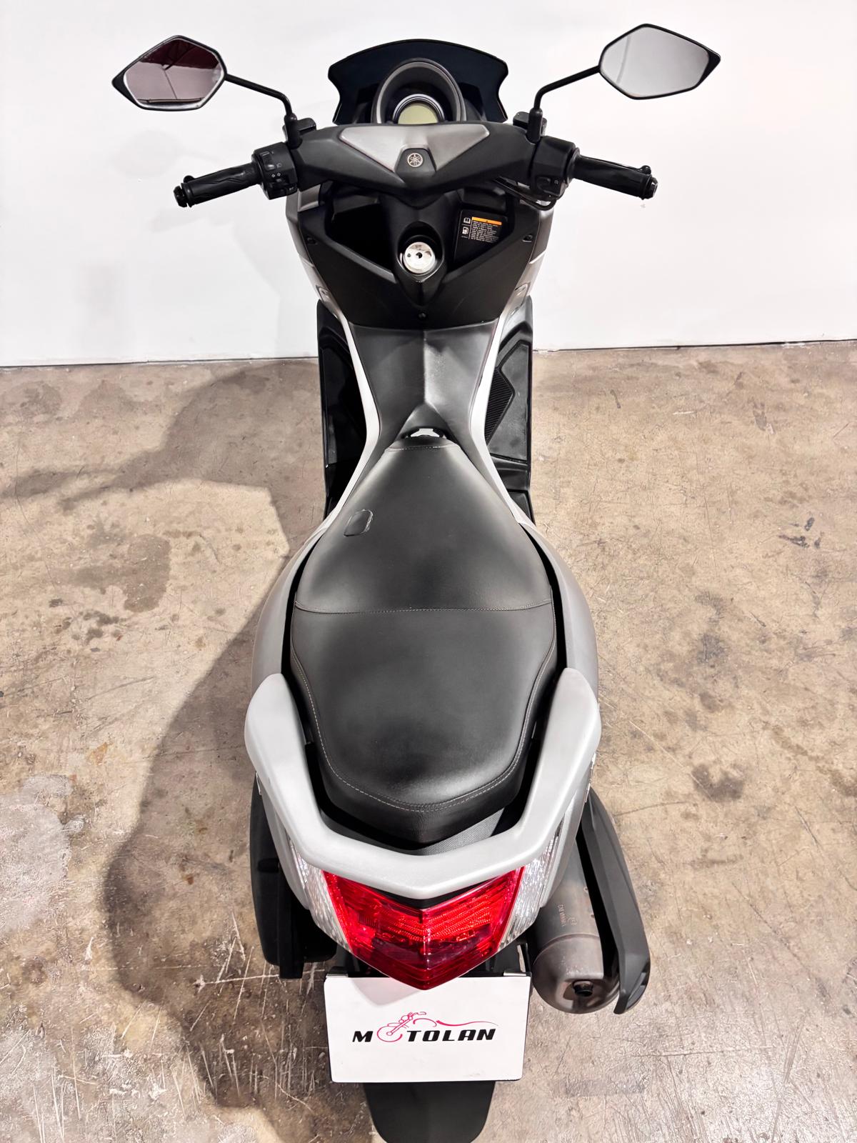 YAMAHA NMAX 125