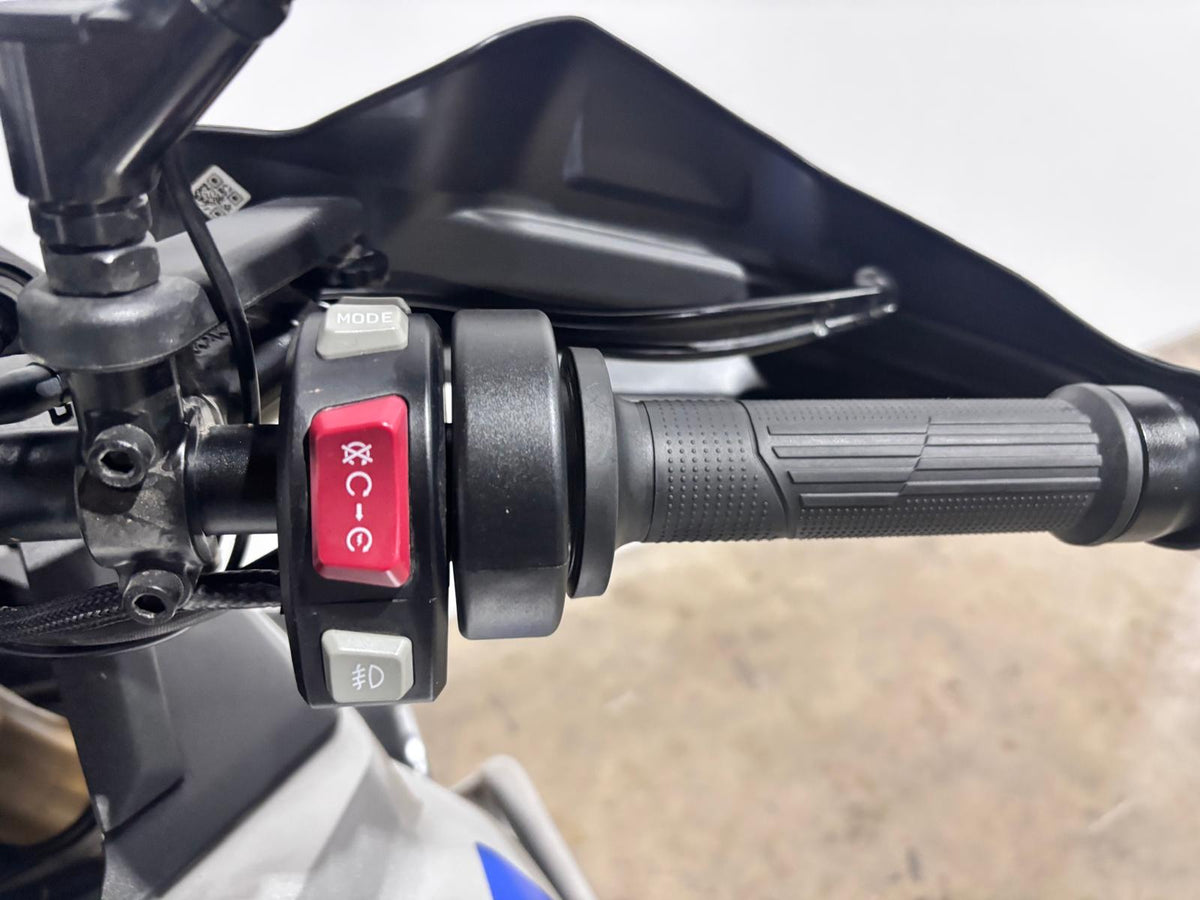 VOGE 900 DSX